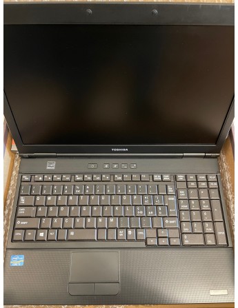 TOSHIBA SATELLITE B552 INTEL I3-3110 -15,6" HD - RAM 8GB - SSD 240GB - DVD-RW -  WIFI USB - WEBCAM USB - WIN 10 PRO